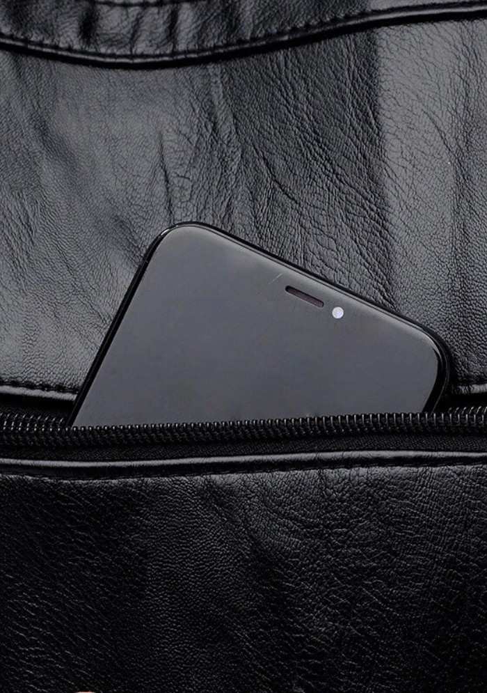UrbanVibe Sleek Black Hand Bag