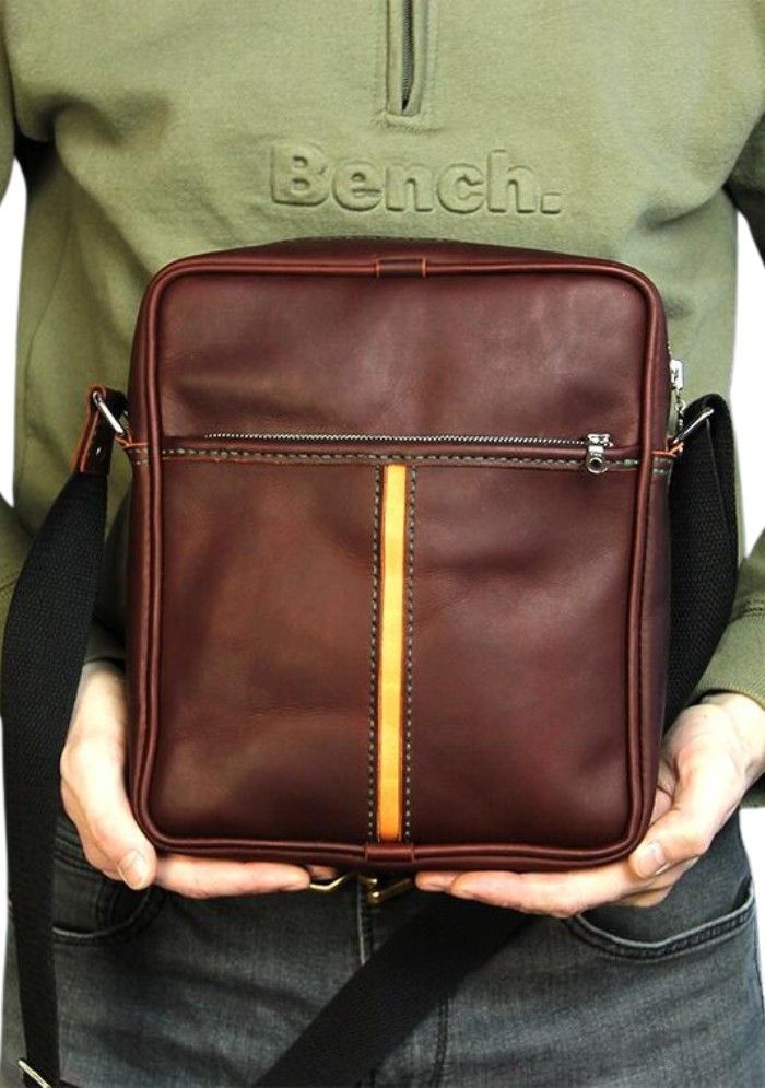 Vintario Leather Crossbody Bag